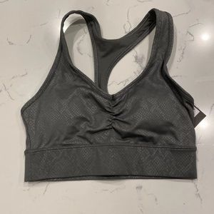 NWT gap fit sports bra XS